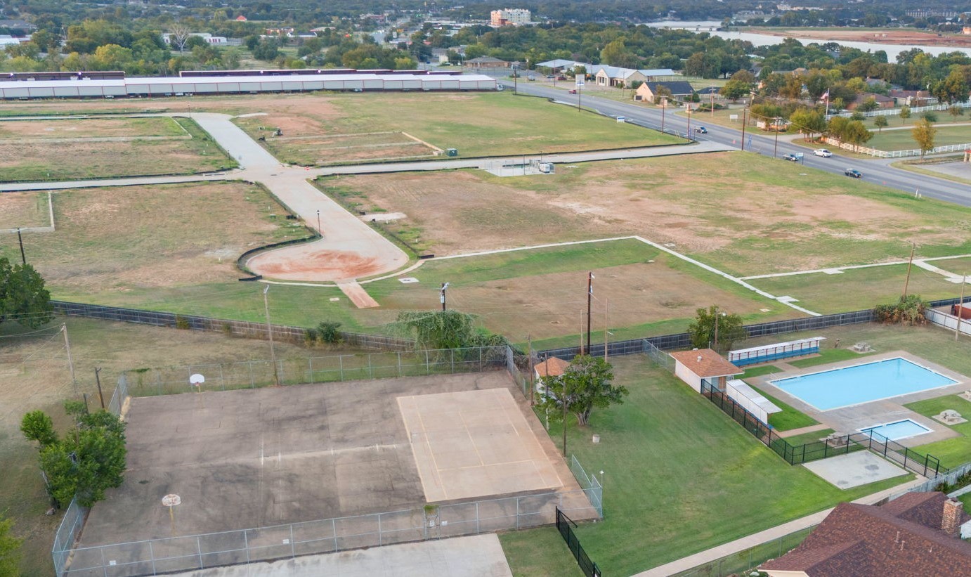 1206 Sierra Vista Drive Granbury TX 76048