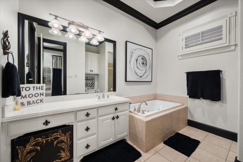 2325 Panorama Court Arlington TX 76016