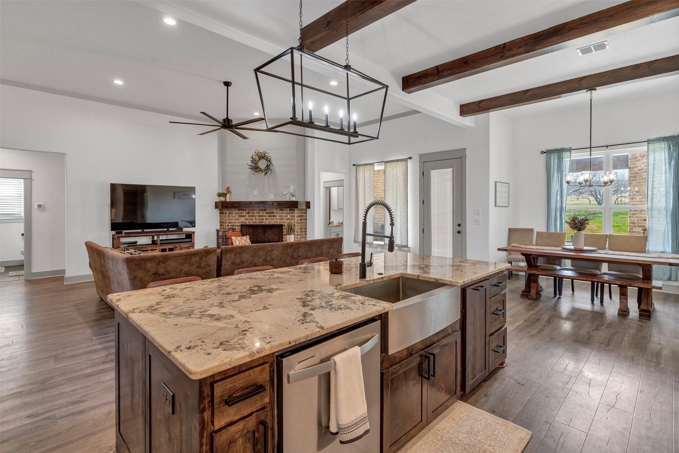 2037 Pinnell Prairie Weatherford TX 76088