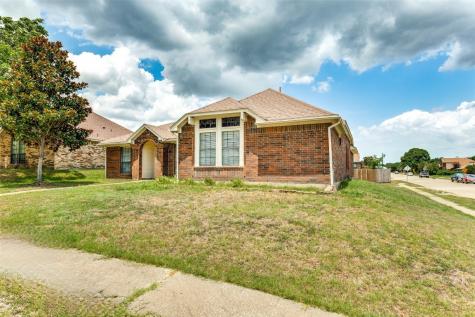 2102 Live Oak Drive Garland TX 75040