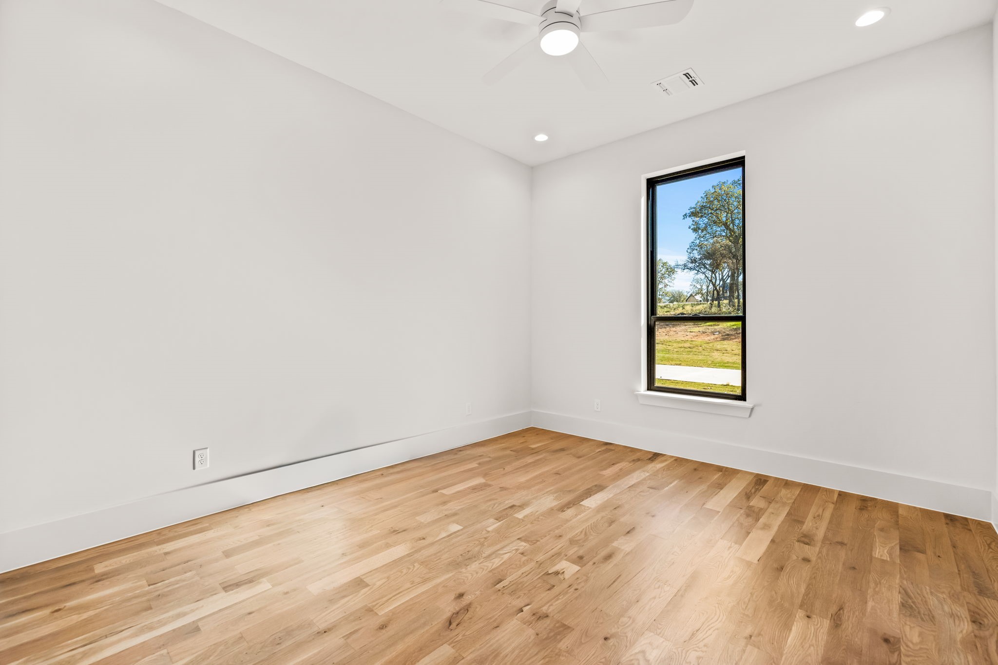 513 Royal Santana Run Weatherford TX 76087