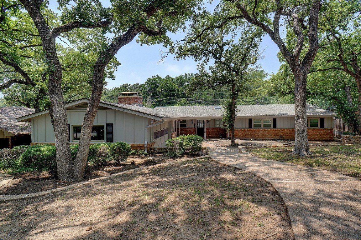 1724 Danciger Drive Fort Worth TX 76112