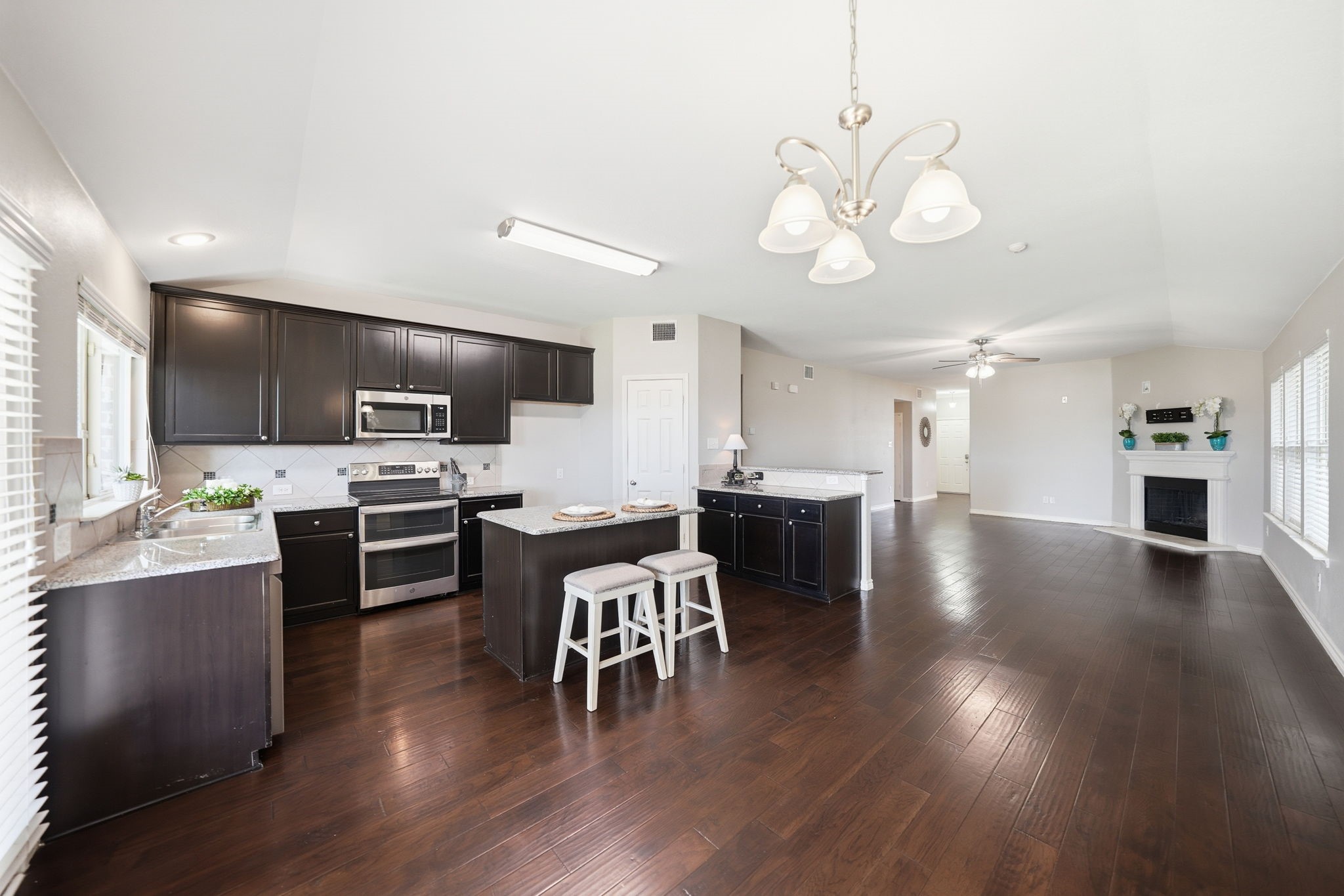 4521 Lakeside Hollow Street Fort Worth TX 76262