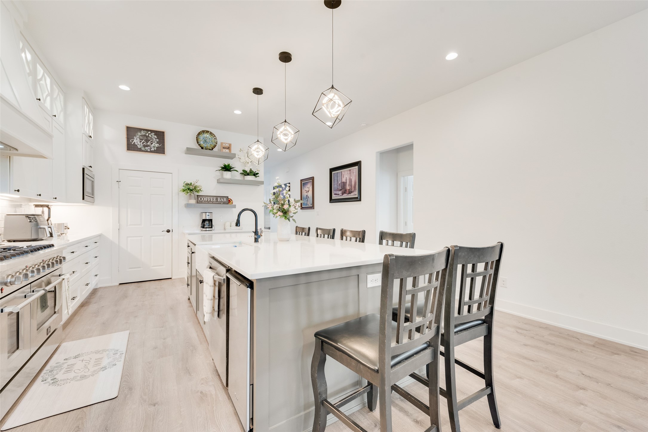 327 Lovers Lane Terrell TX 75160