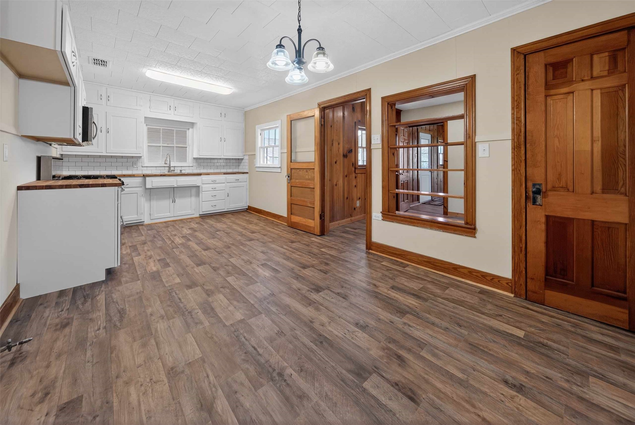 404 Rogers Avenue Henderson TX 75654