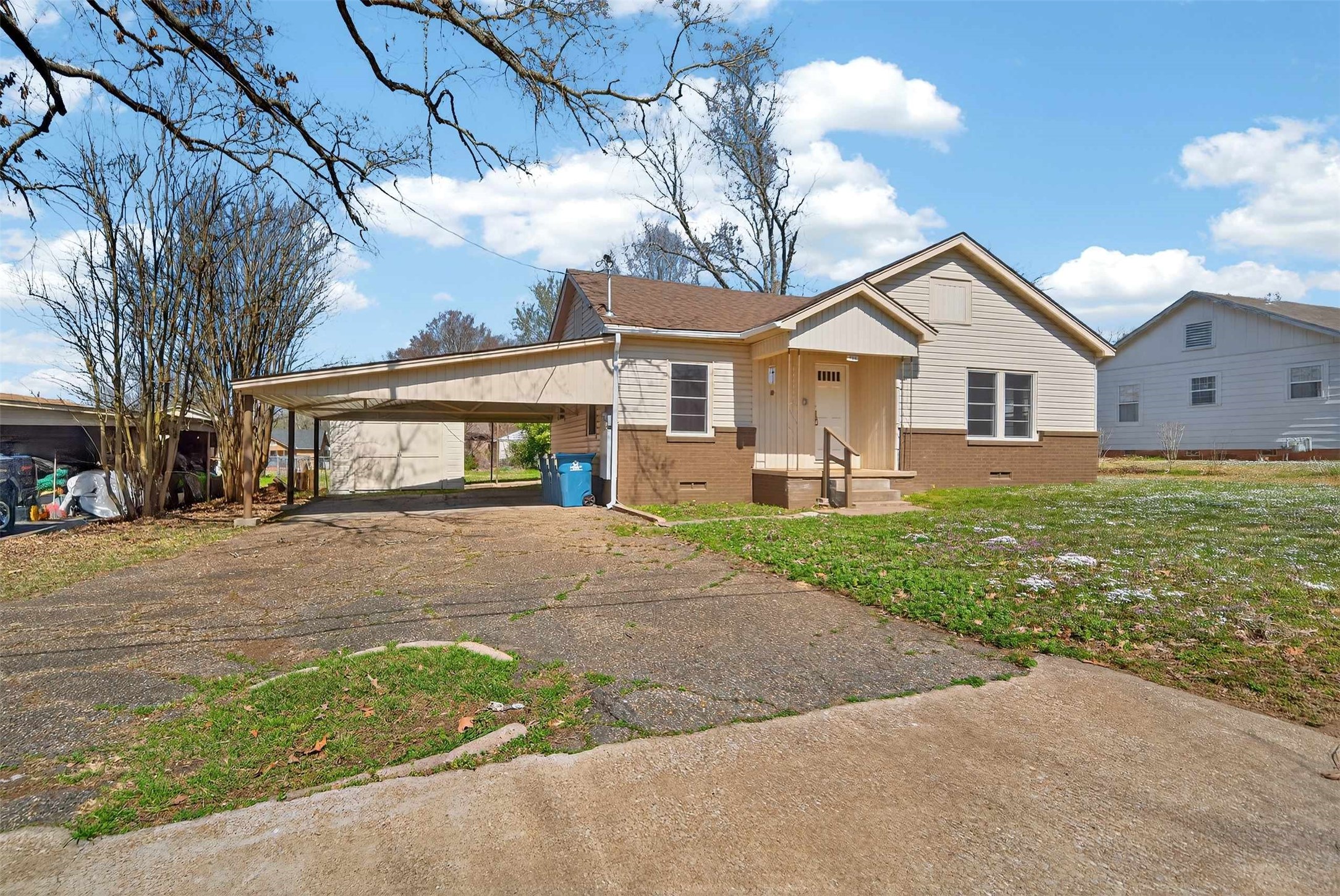 404 Rogers Avenue Henderson TX 75654