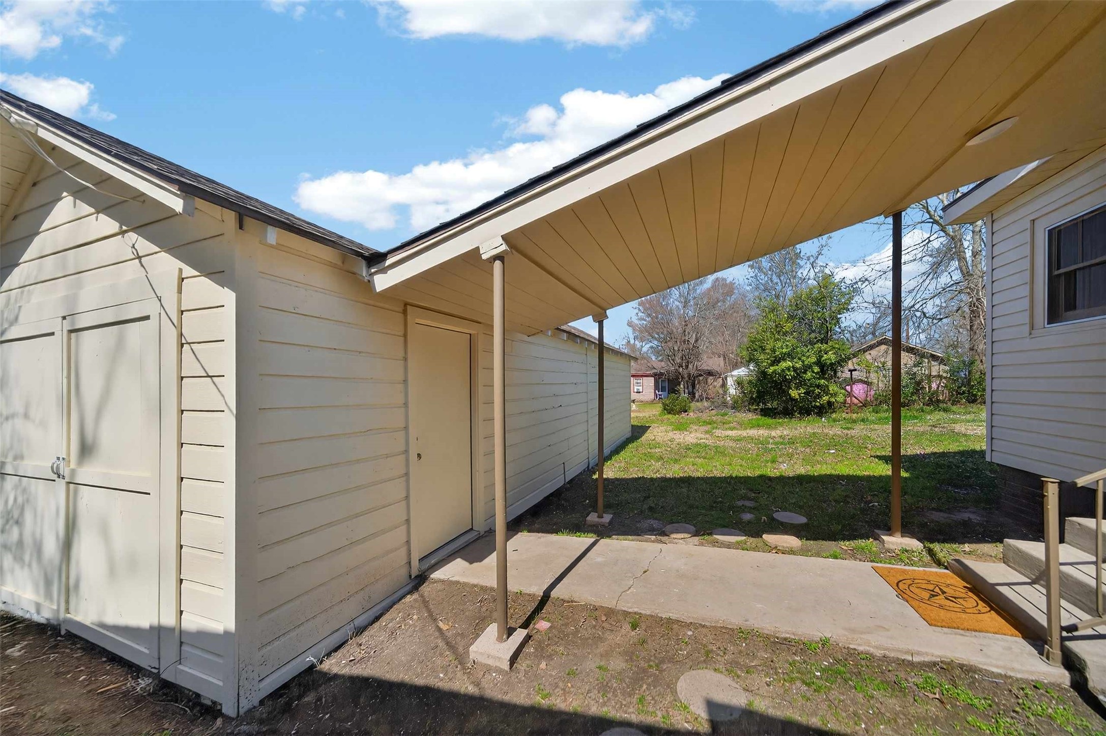 404 Rogers Avenue Henderson TX 75654