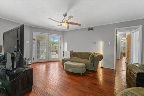 1233 Bardfield Avenue Garland TX 75041