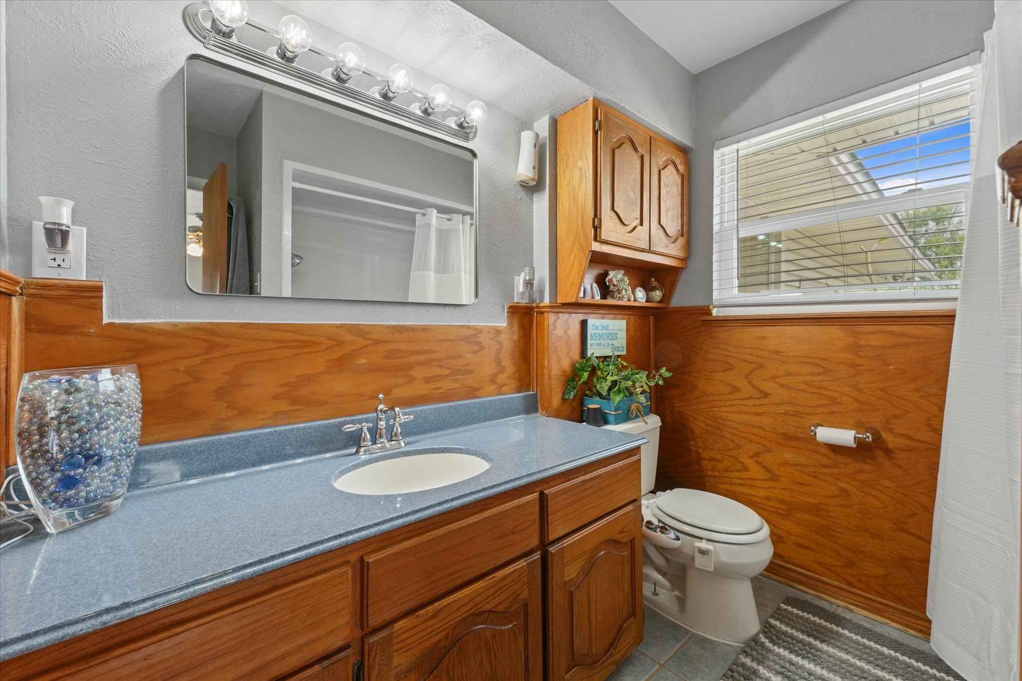 1233 Bardfield Avenue Garland TX 75041