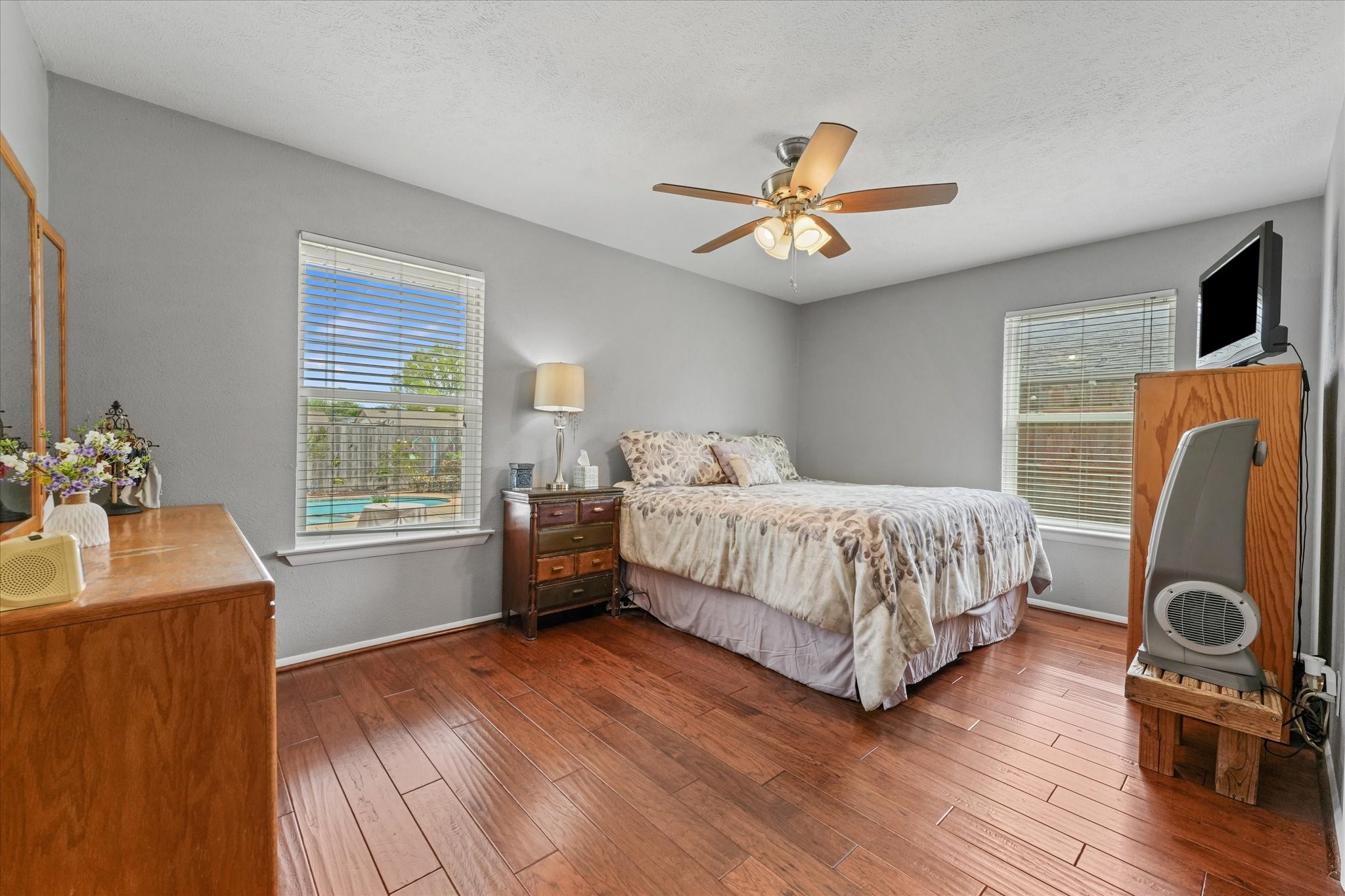 1233 Bardfield Avenue Garland TX 75041