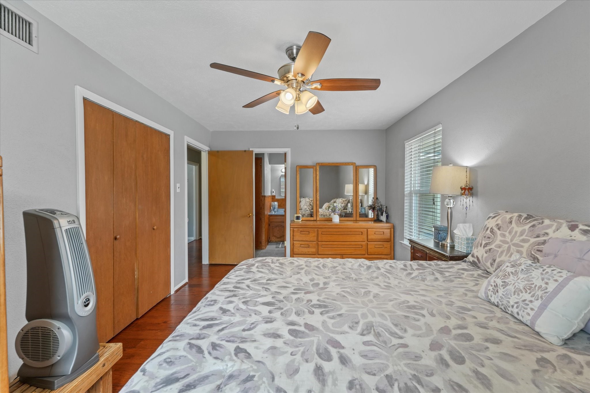 1233 Bardfield Avenue Garland TX 75041