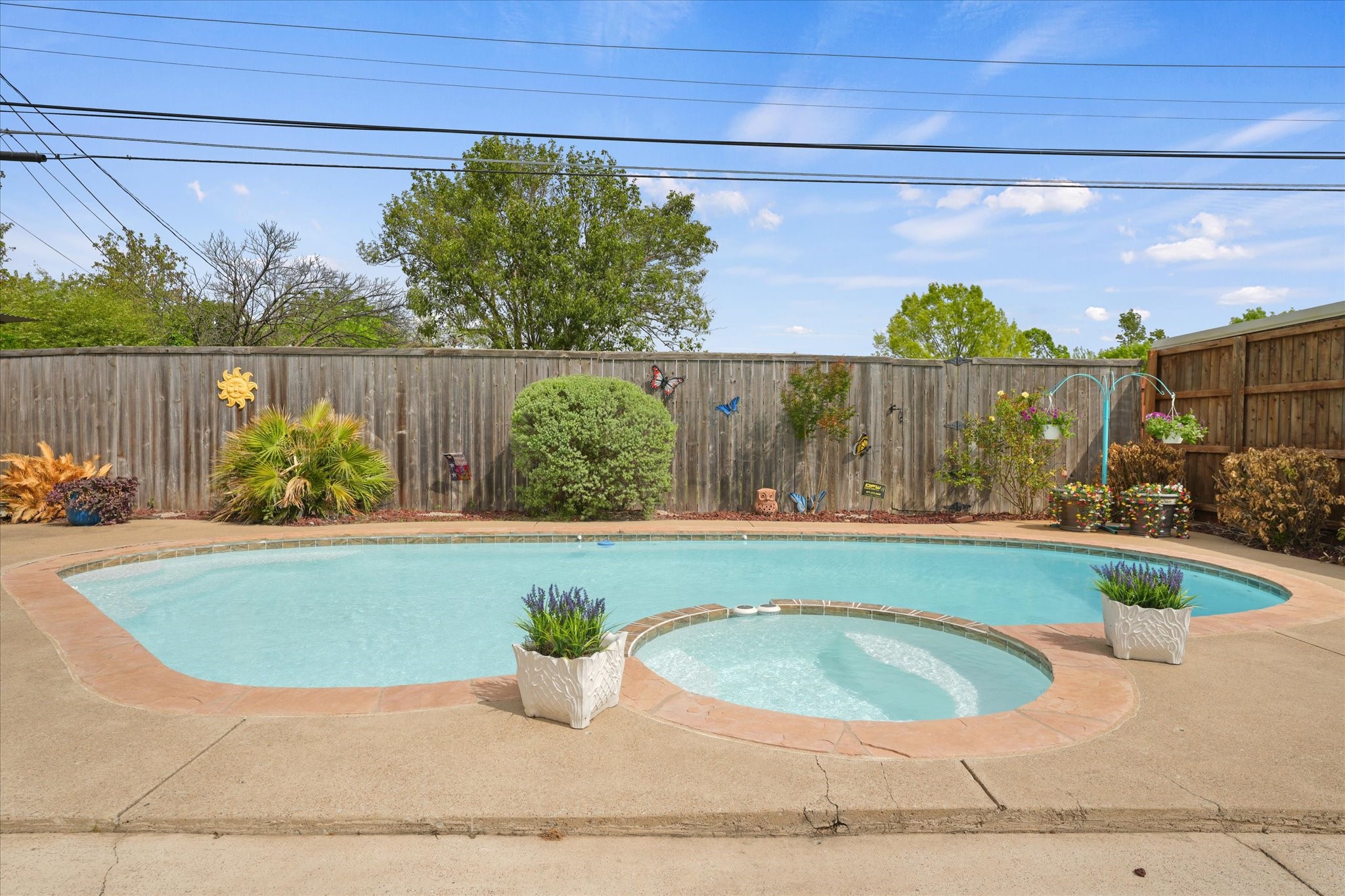 1233 Bardfield Avenue Garland TX 75041