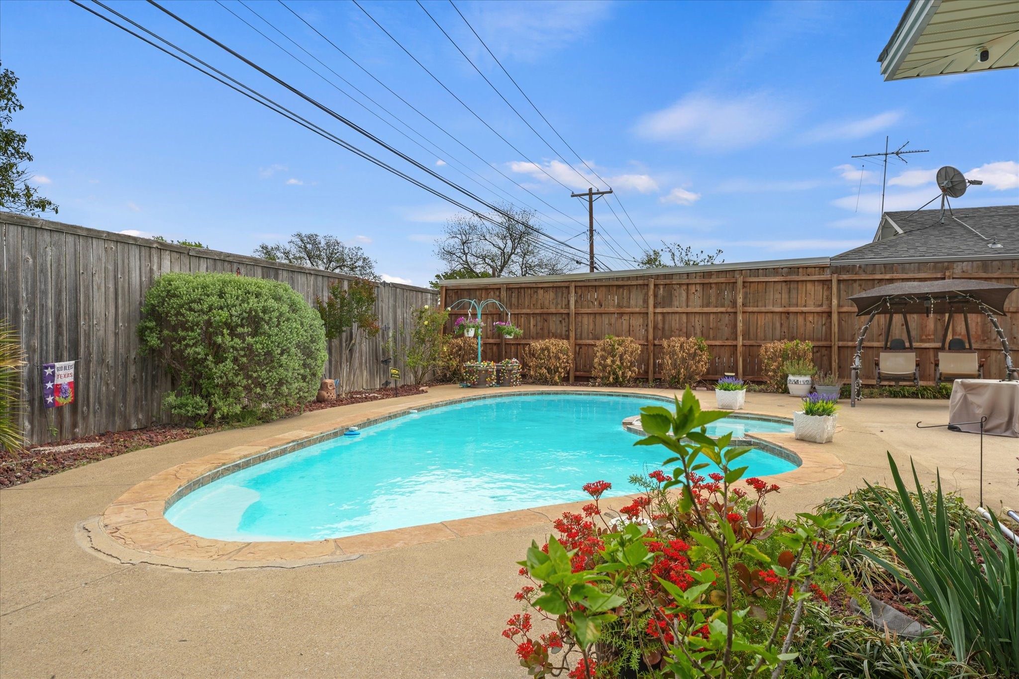1233 Bardfield Avenue Garland TX 75041