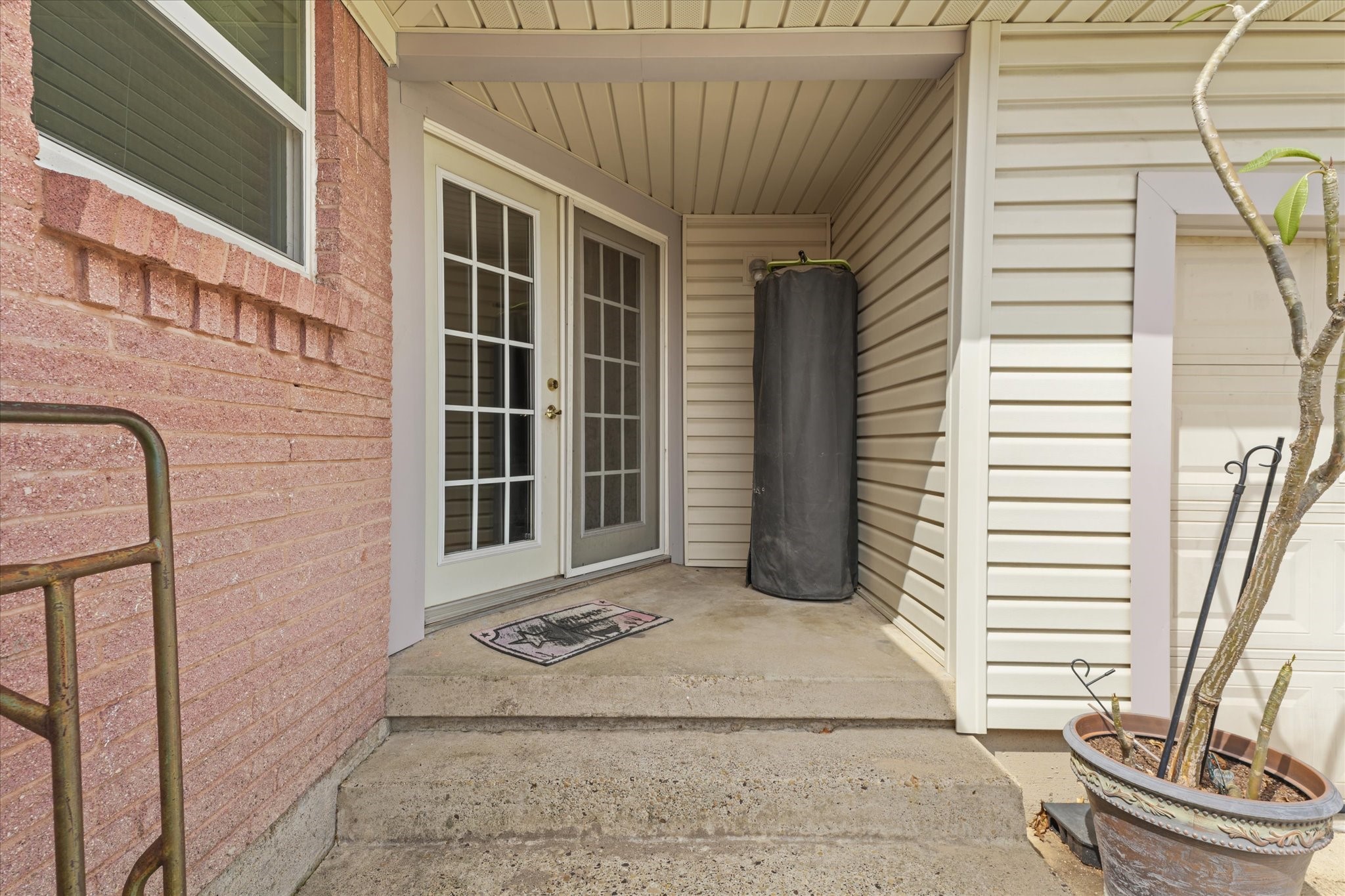 1233 Bardfield Avenue Garland TX 75041