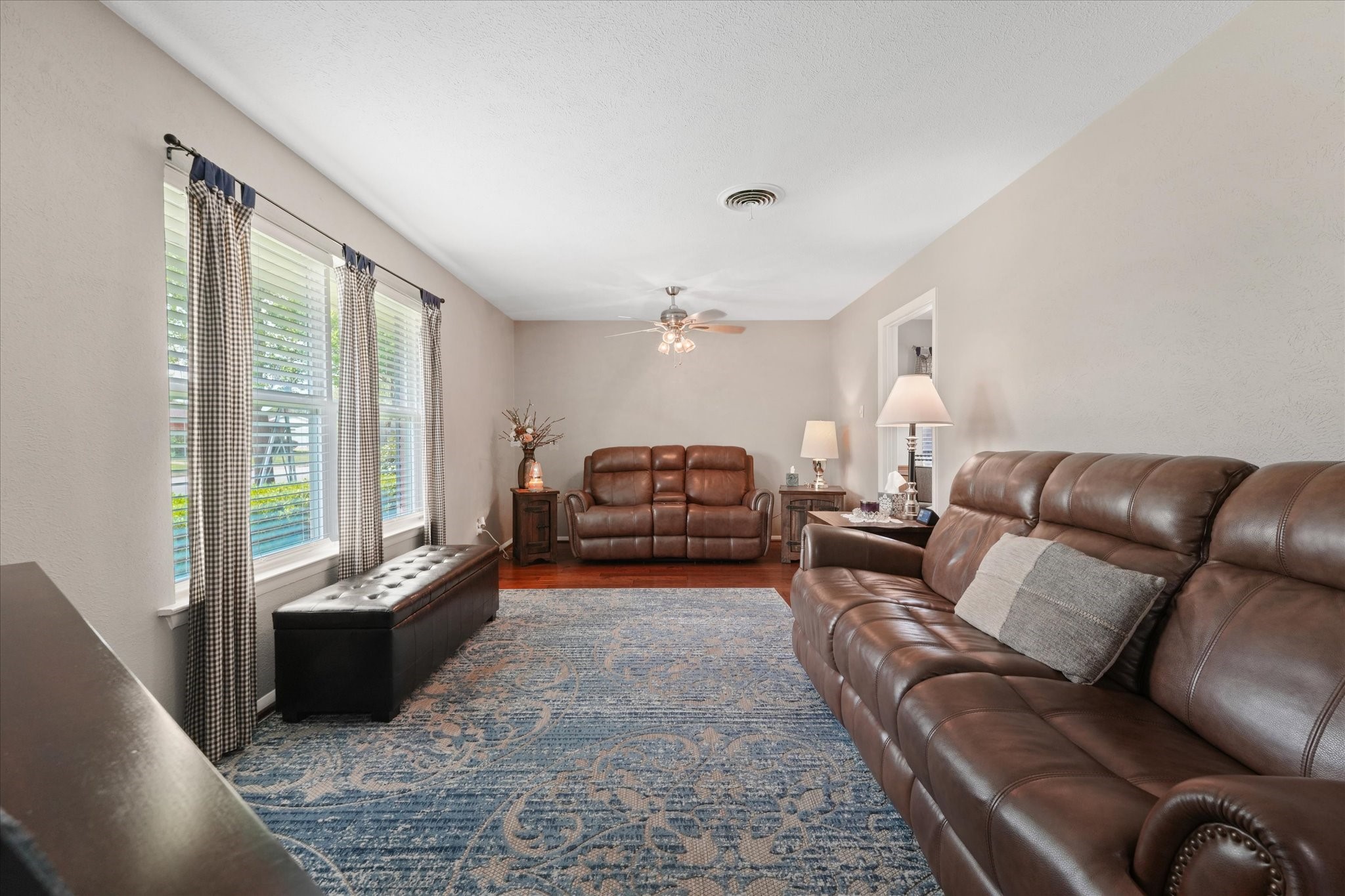 1233 Bardfield Avenue Garland TX 75041