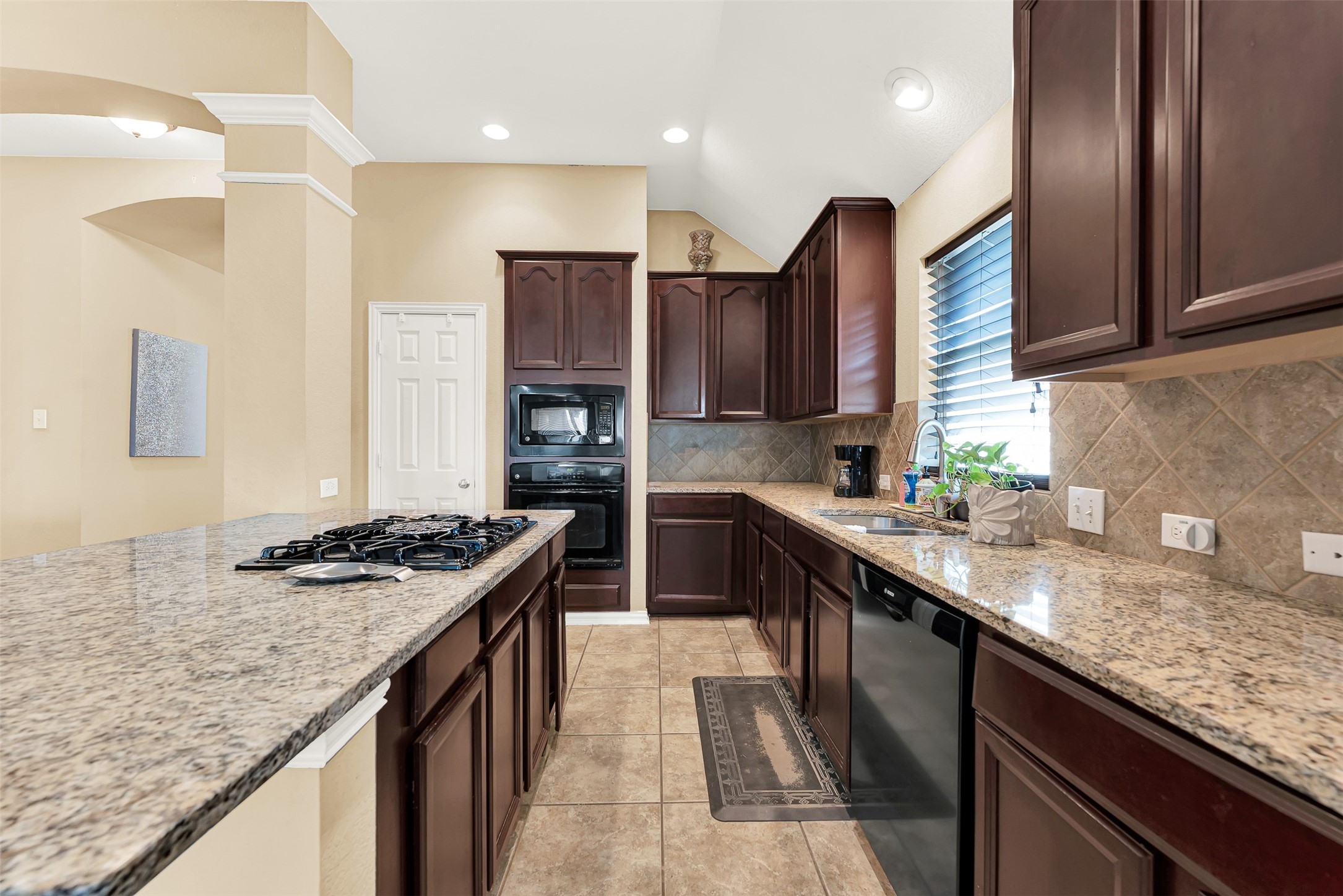 512 Turnstone Drive Little Elm TX 75068