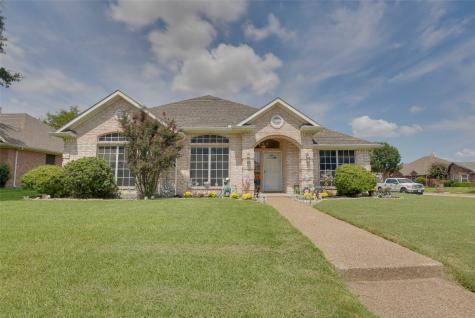 4901 Maple Shade Avenue Sachse TX 75048
