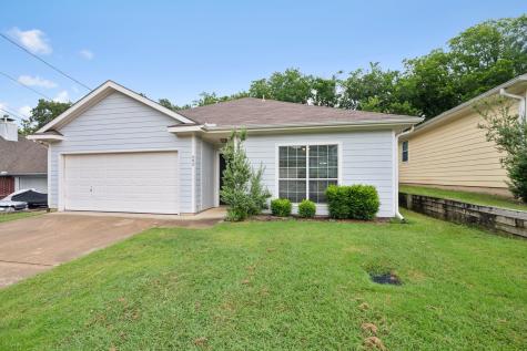 402 Stockard Street Lake Dallas TX 75065
