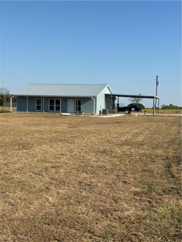 955 Old Perry Loop Moody TX 76557