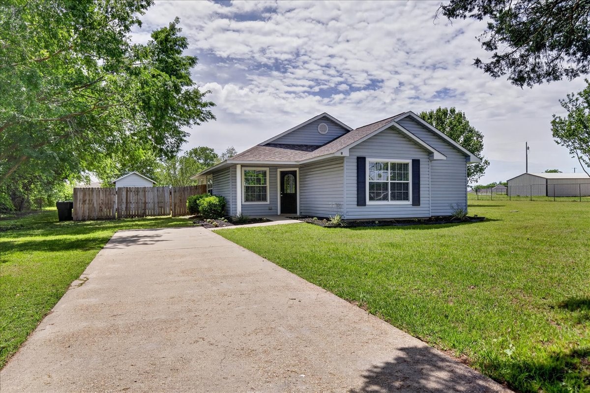 19515 E Market Mabank TX 75147