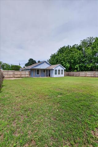 19515 E Market Mabank TX 75147