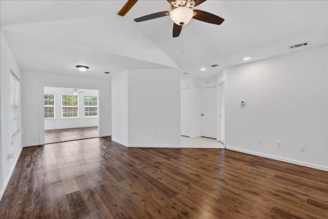 19515 E Market Mabank TX 75147