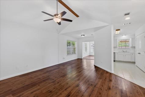 19515 E Market Mabank TX 75147