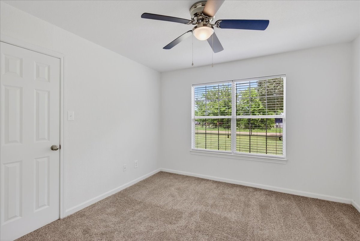 19515 E Market Mabank TX 75147