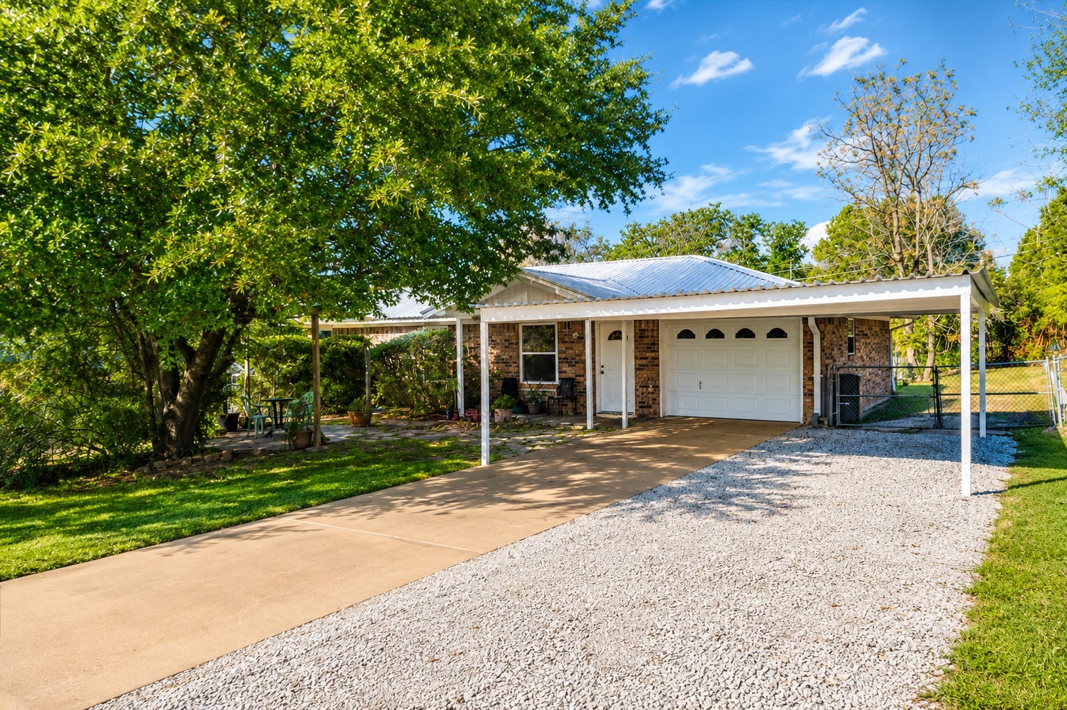 1706 Hitching Post Road Granbury TX 76049