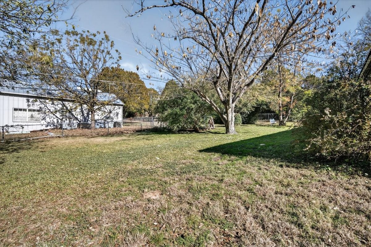 1706 Hitching Post Road Granbury TX 76049