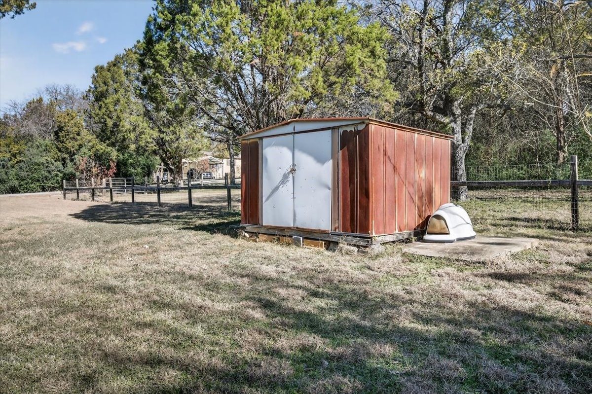 1706 Hitching Post Road Granbury TX 76049