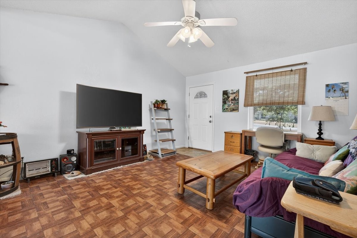 1706 Hitching Post Road Granbury TX 76049