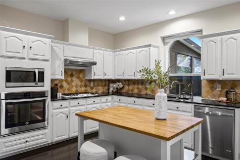 1819 Sandalwood Lane Grapevine TX 76051