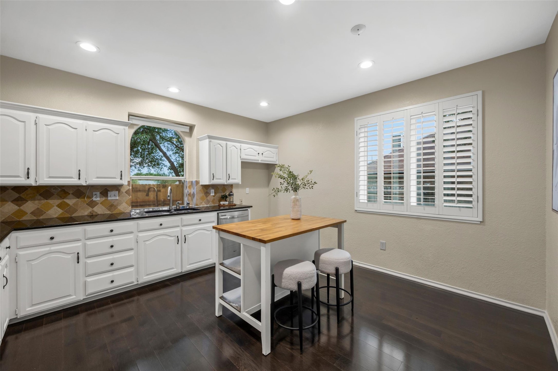 1819 Sandalwood Lane Grapevine TX 76051
