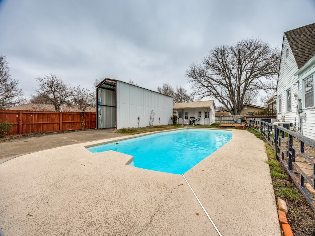 701 Market Street E Honey Grove TX 75446