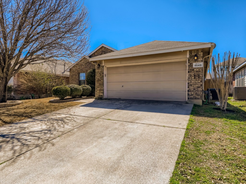 9849 Willowick Avenue Fort Worth TX 76108