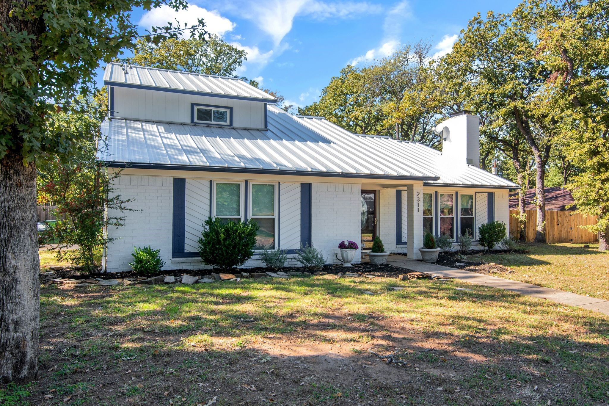 2311 Hummingbird Trail Grapevine TX 76051