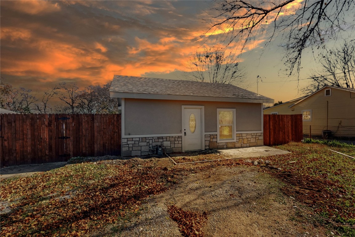 1330 Dowdy Ferry Road Dallas TX 75217