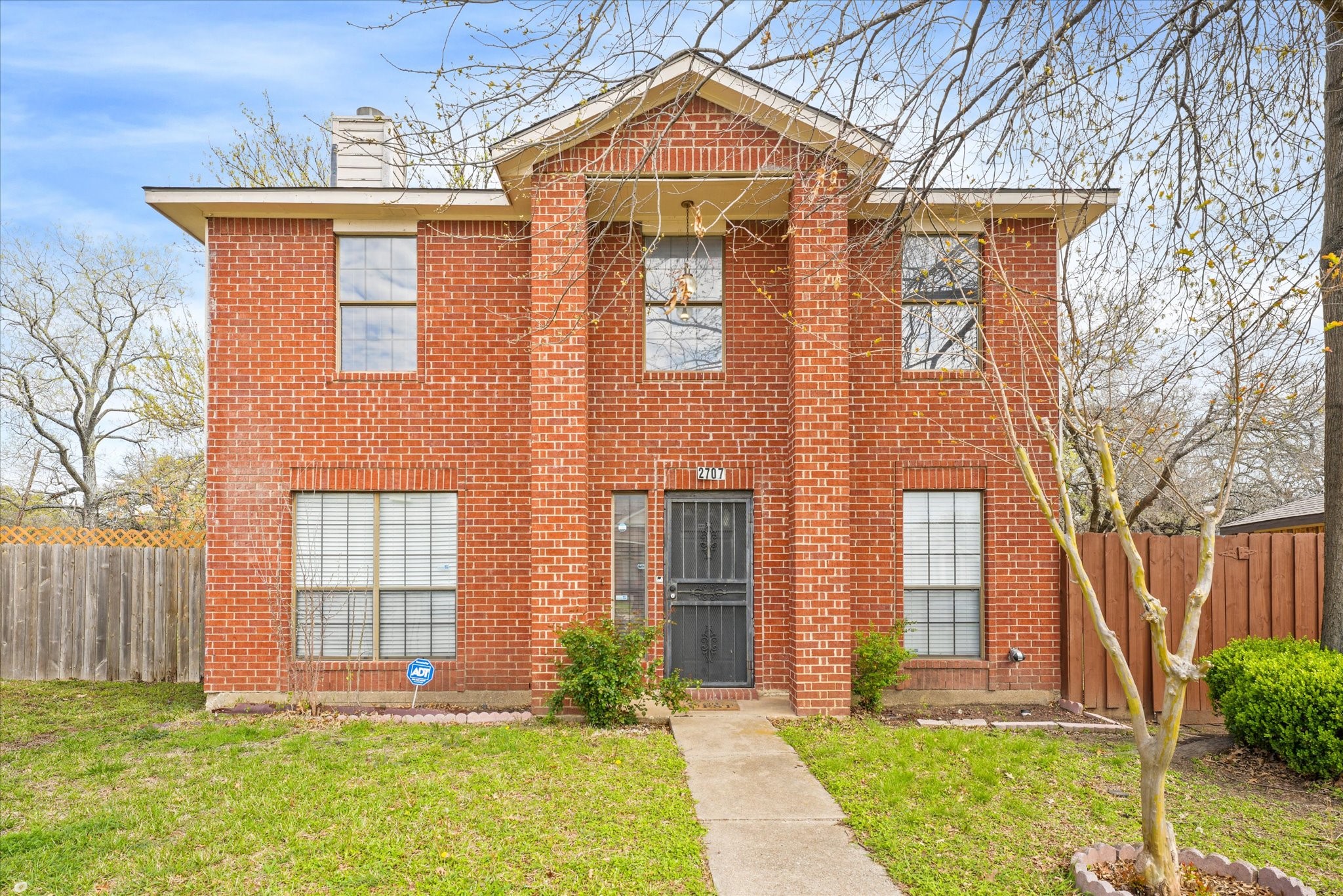 2707 Oak Bend Lane Dallas TX 75227