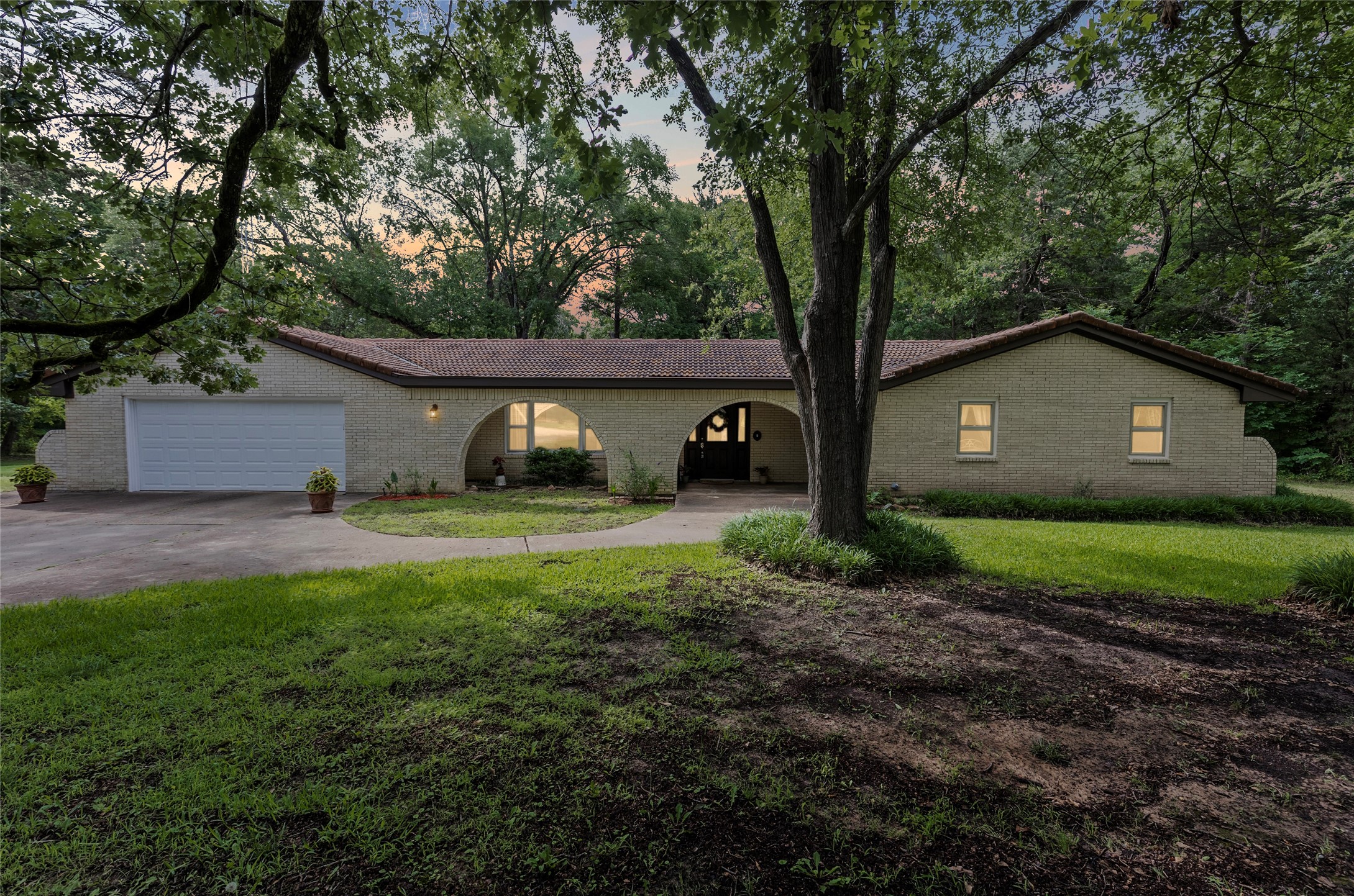 2126 County Road 1450 Bonham TX 75418