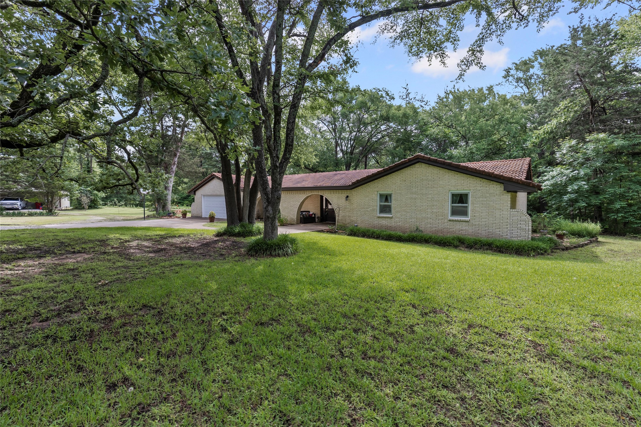 2126 County Road 1450 Bonham TX 75418