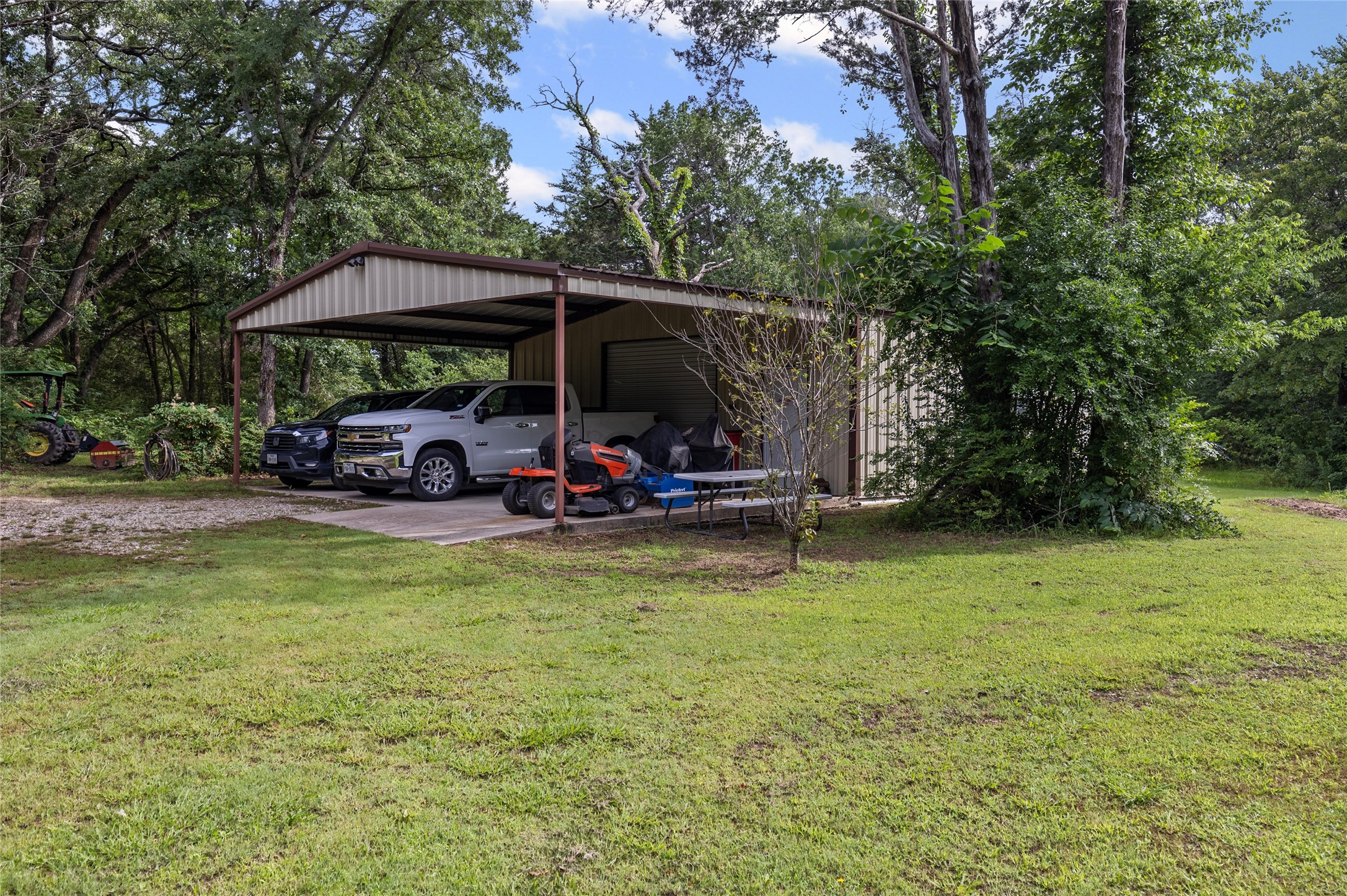 2126 County Road 1450 Bonham TX 75418