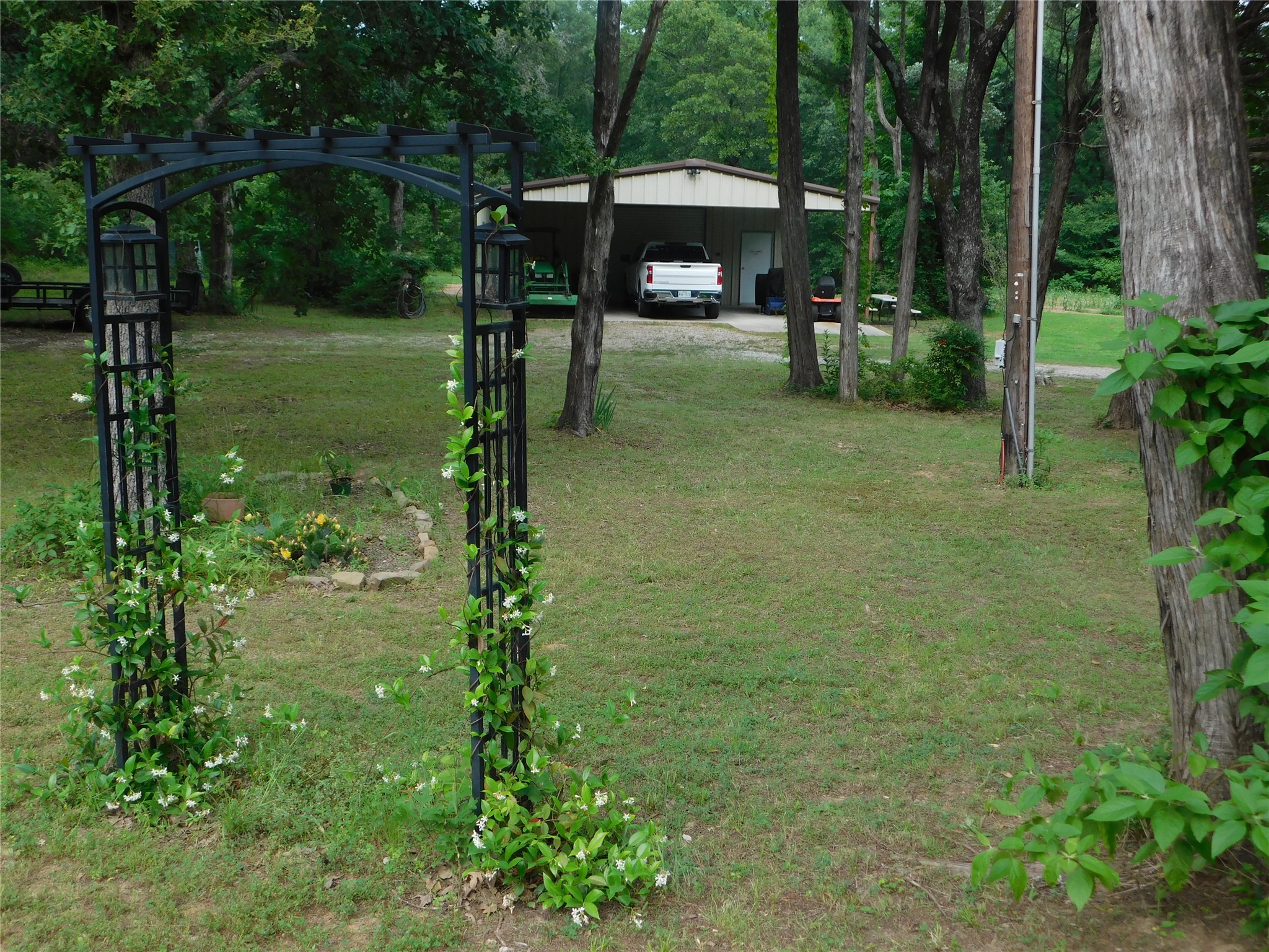 2126 County Road 1450 Bonham TX 75418