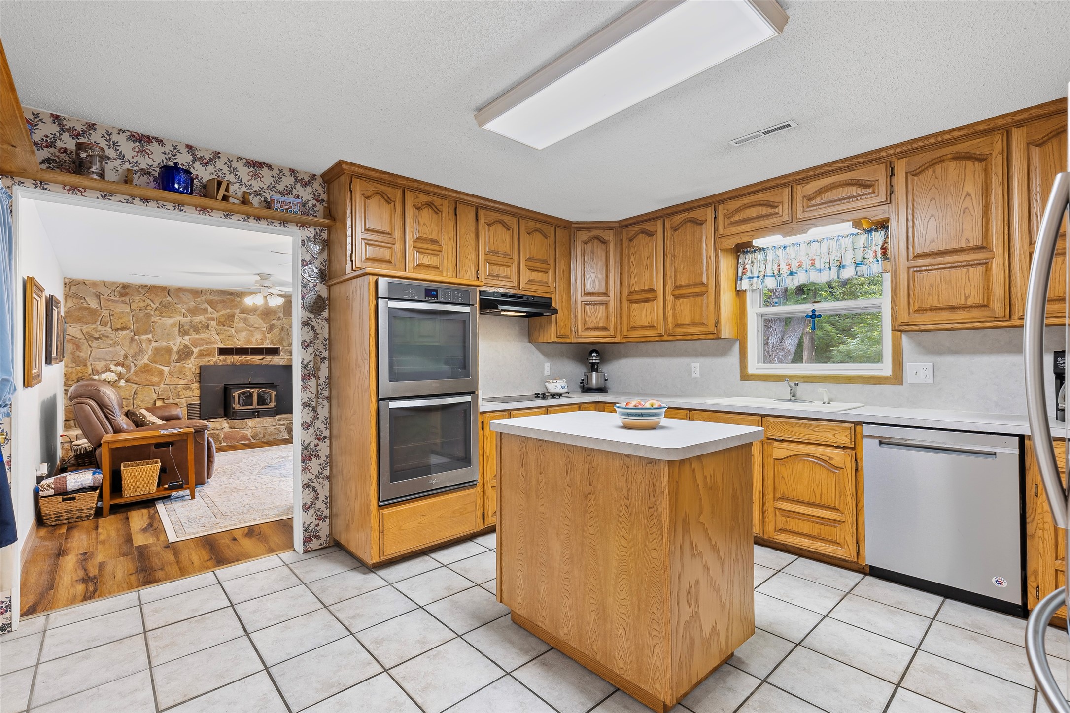 2126 County Road 1450 Bonham TX 75418