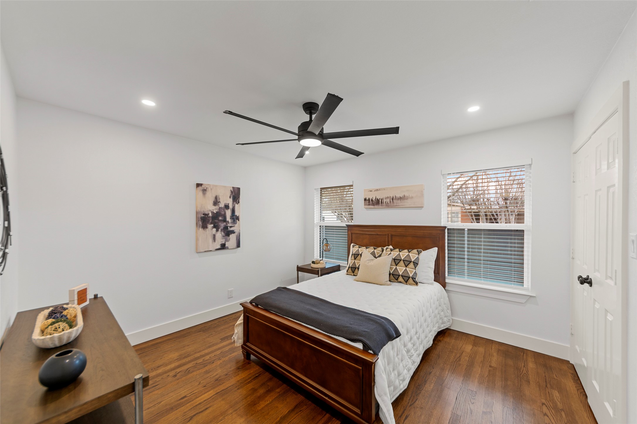 2945 Healey Drive Dallas TX 75228