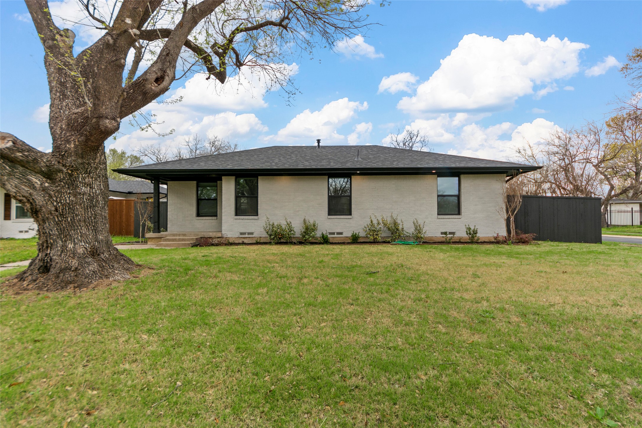 2945 Healey Drive Dallas TX 75228