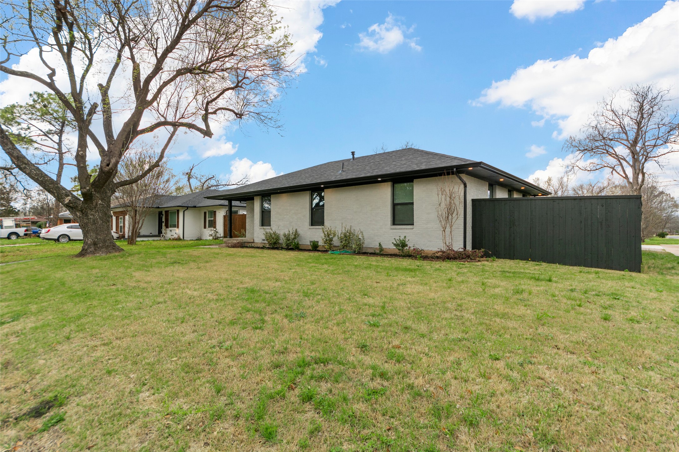 2945 Healey Drive Dallas TX 75228