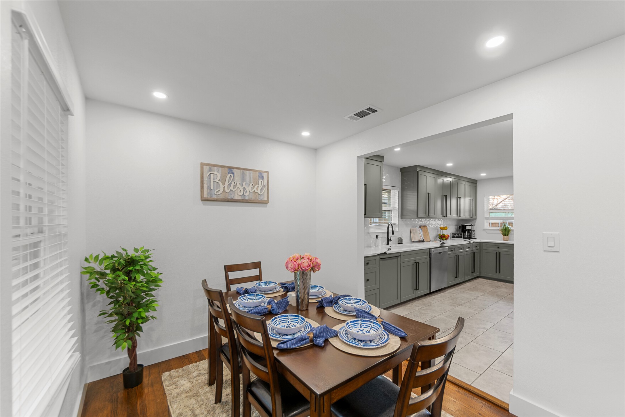 2945 Healey Drive Dallas TX 75228