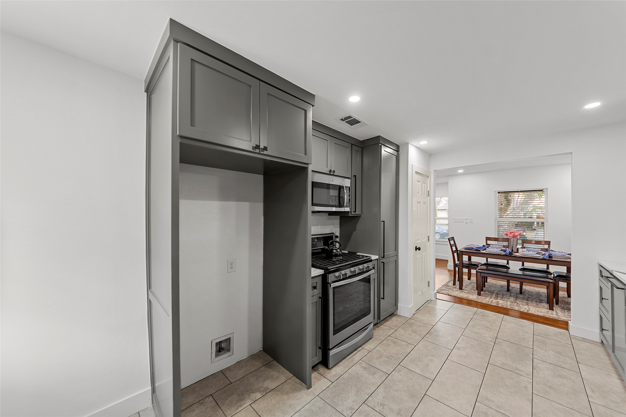 2945 Healey Drive Dallas TX 75228