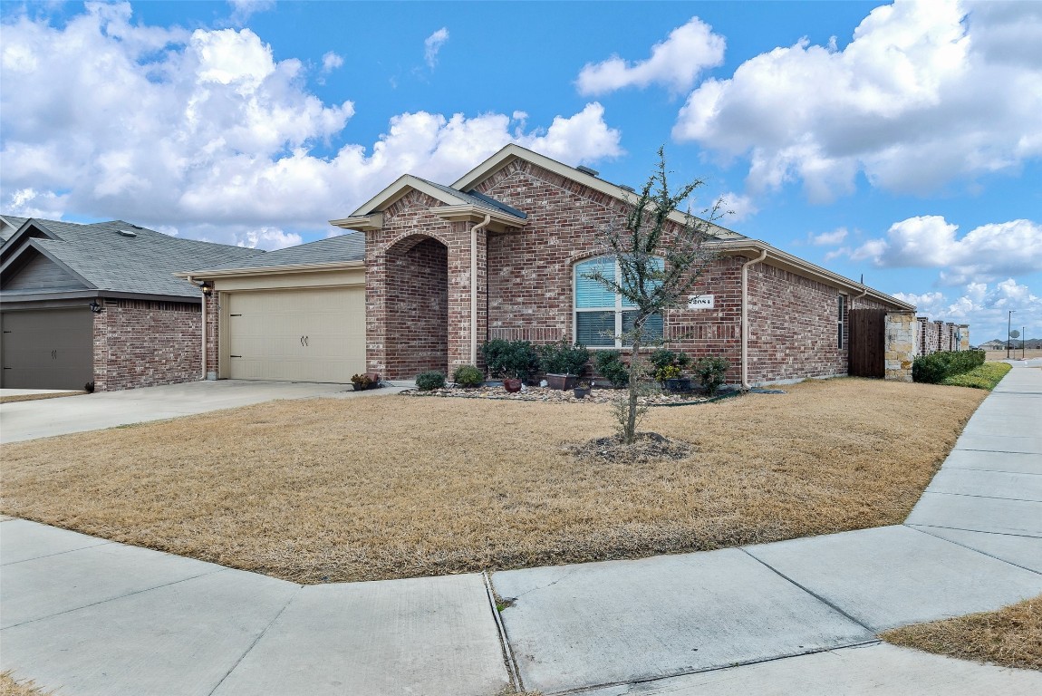 2084 Brisbon Street Fate TX 75189